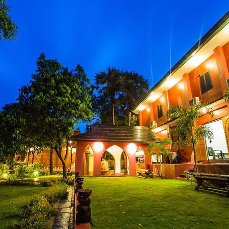 Hotel Nanda Garden Bagan Exterior foto